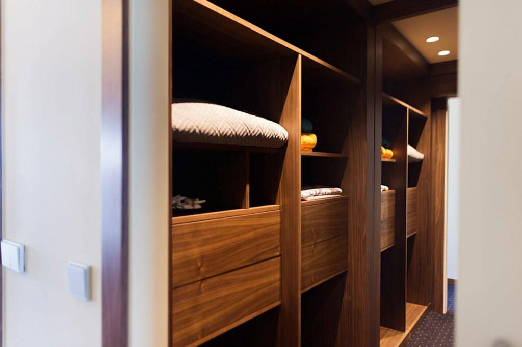 Hotel702
