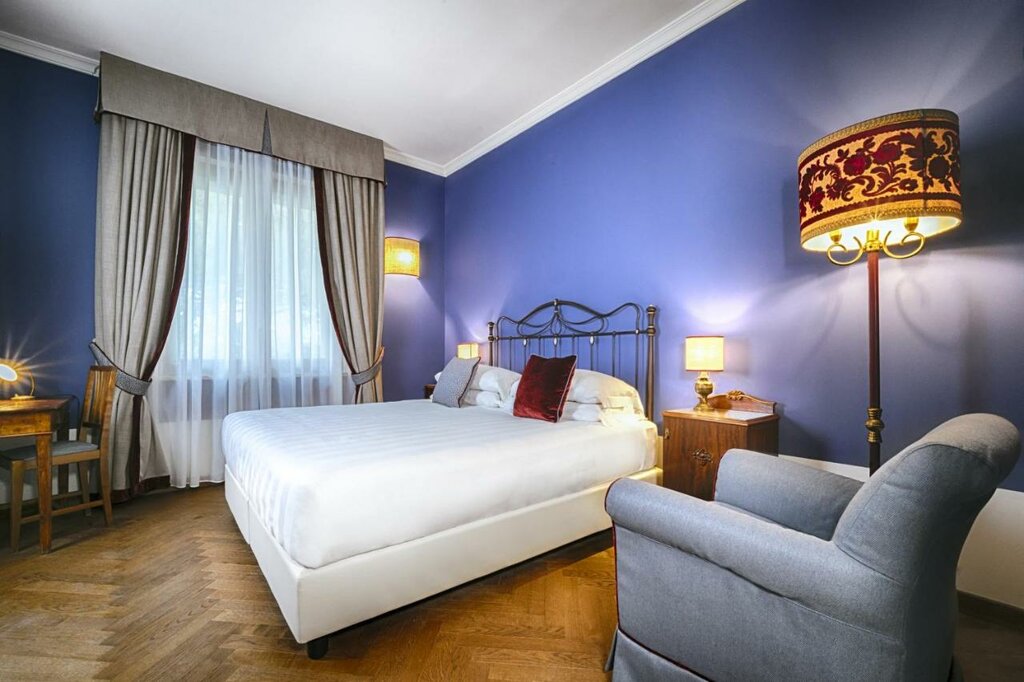 Hotel37