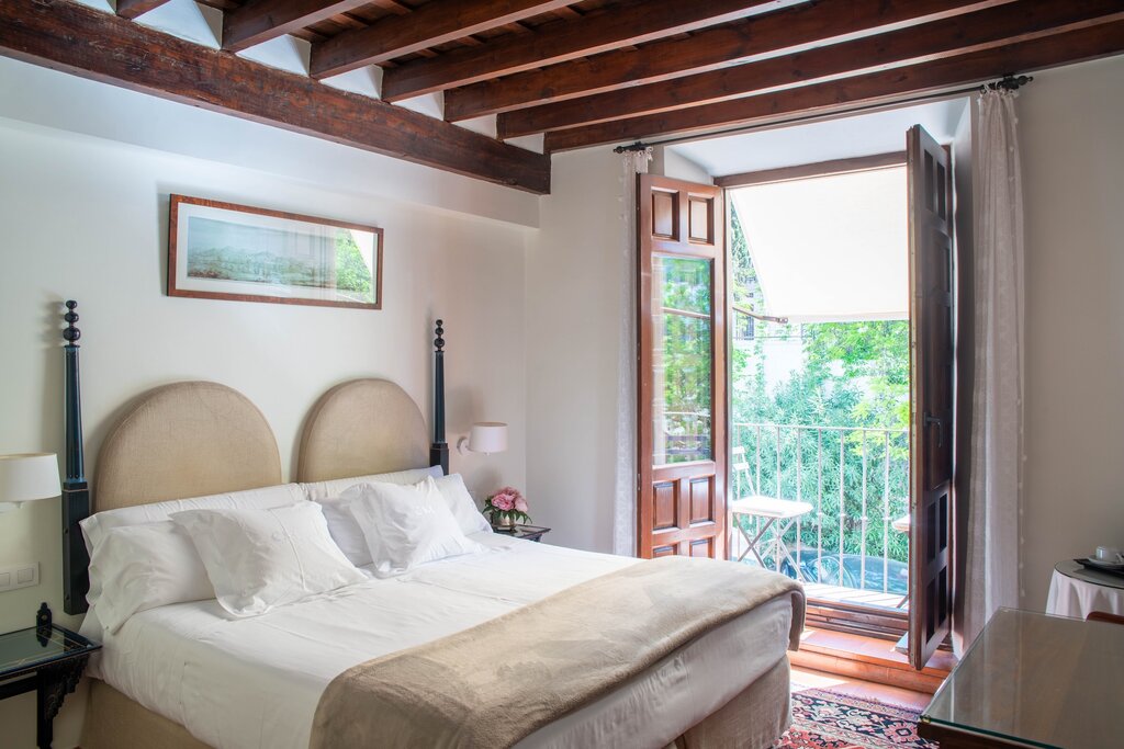 Hotel708