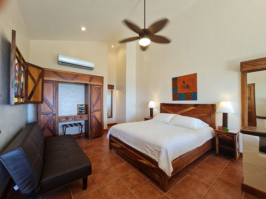 Hotel210