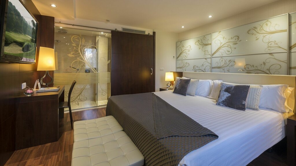 Hotel868