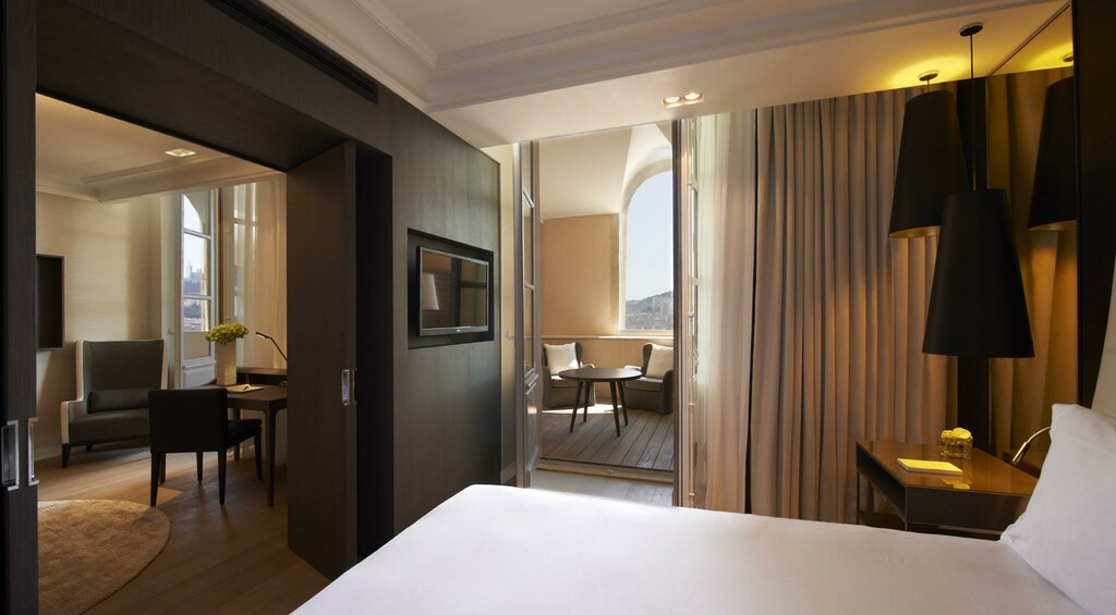 Hotel1299