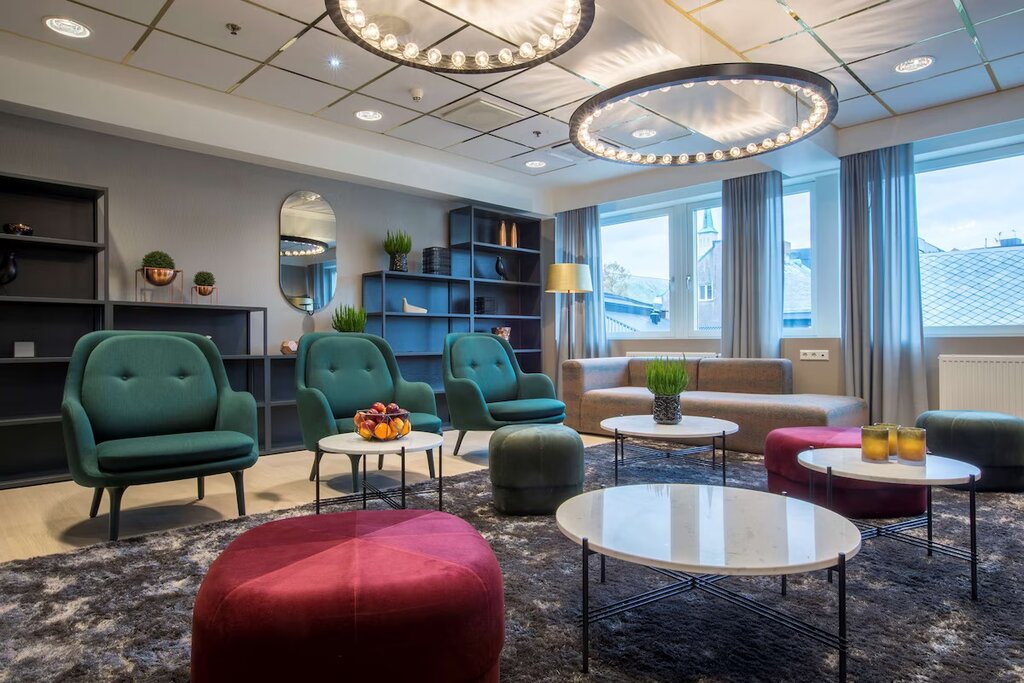 Hotel375