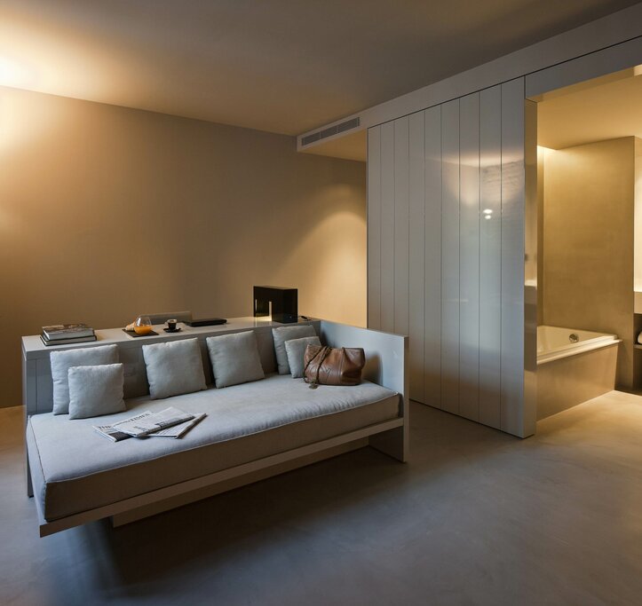 Hotel987