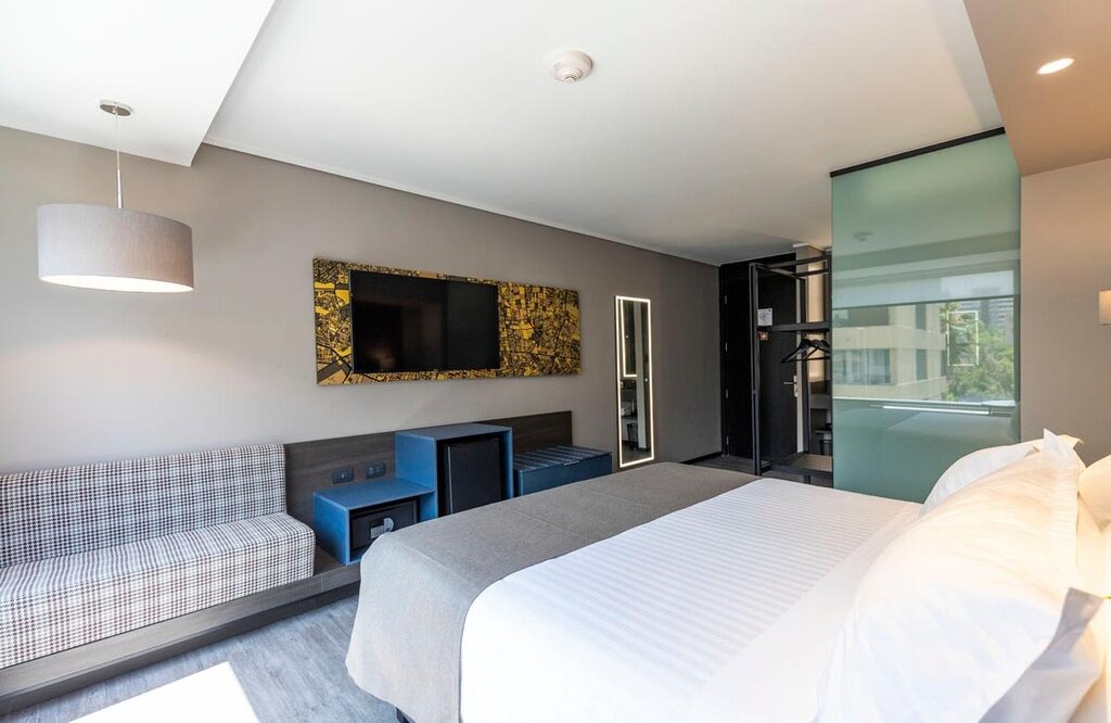Hotel1484