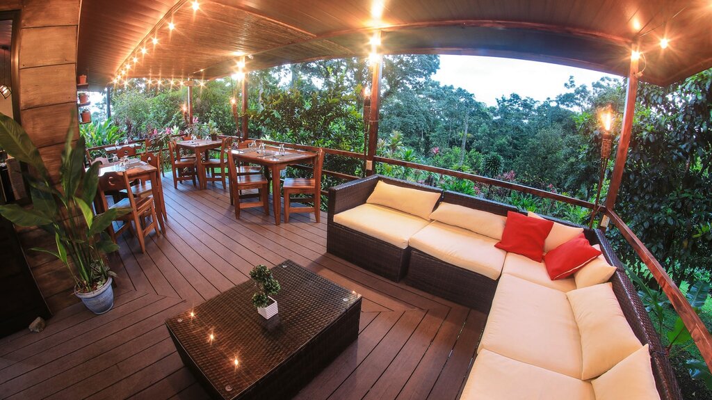 Hotel220