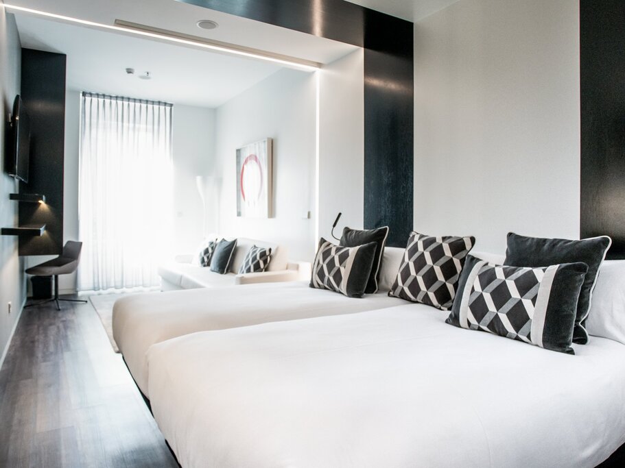 Hotel736