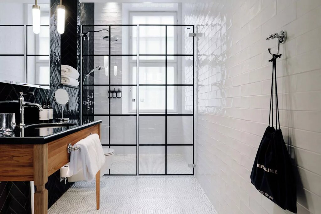 Hotel345