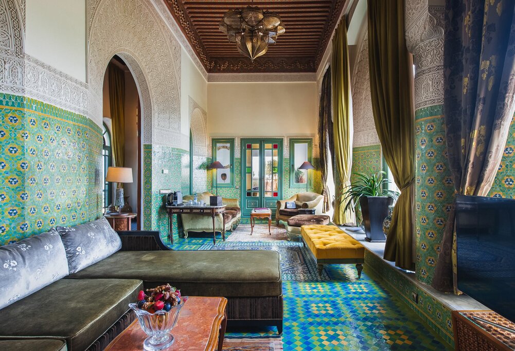 Hotel72