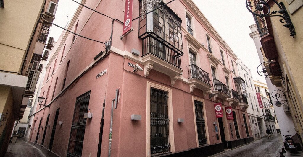 Hotel795