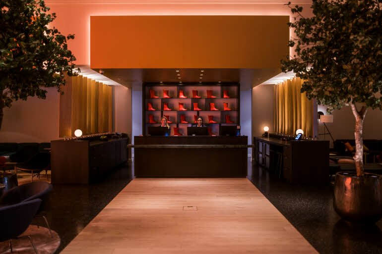 Hotel380