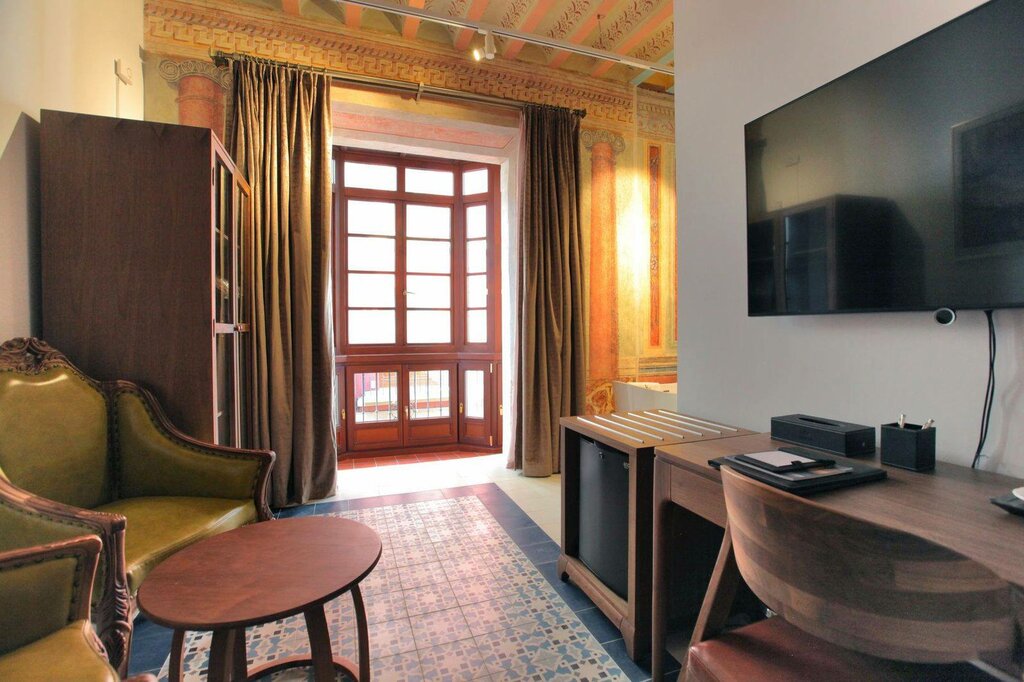 Hotel719