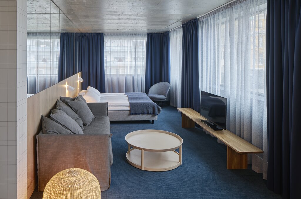 Hotel402