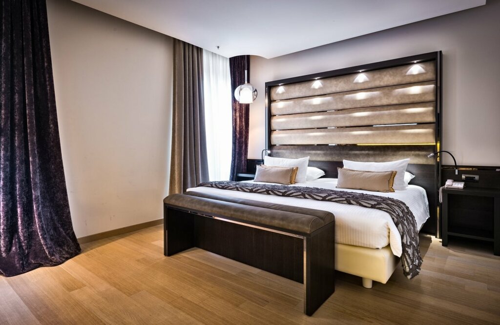 Hotel61