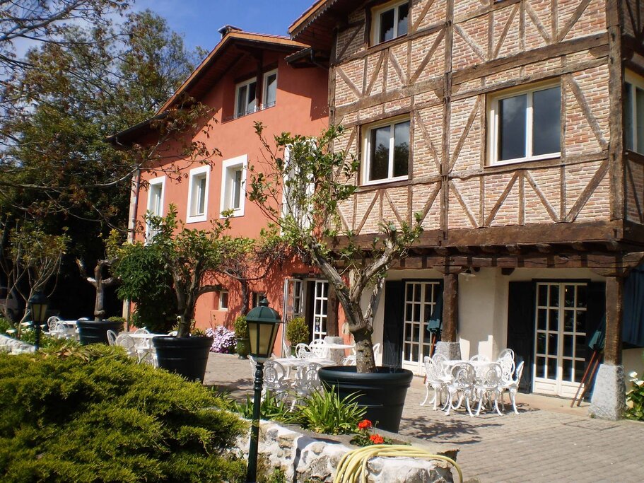 Hotel909