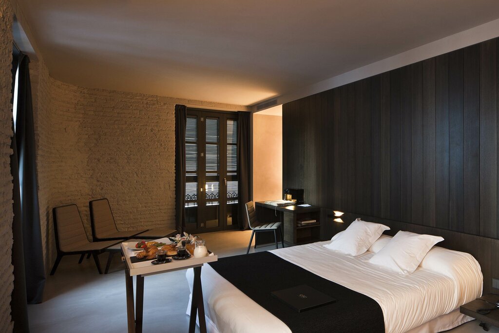 Hotel987