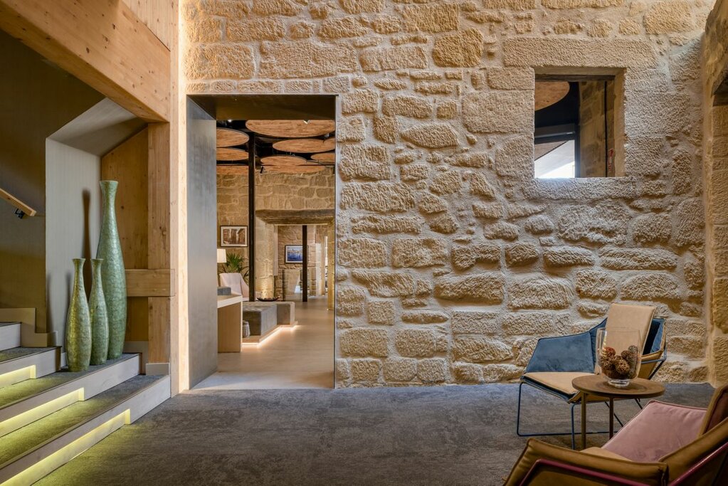 Hotel879
