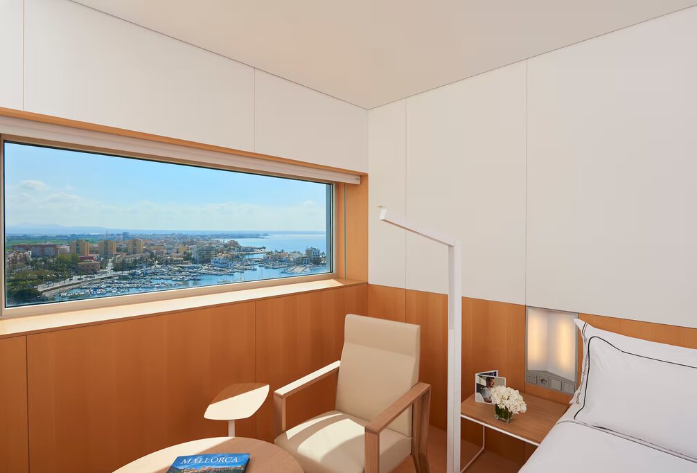 Hotel676