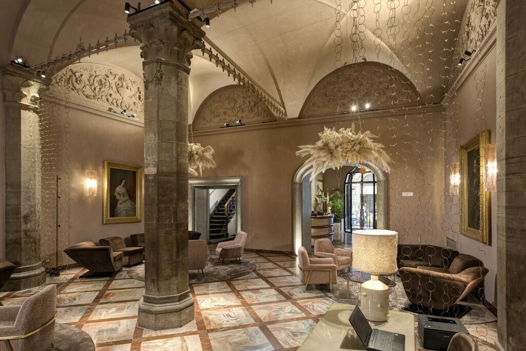 Hotel8