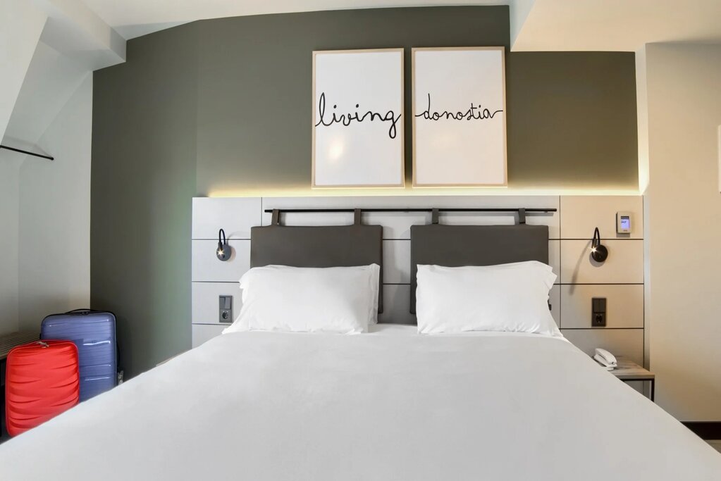 Hotel1084