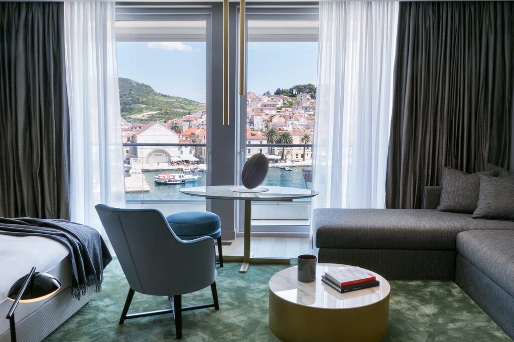 Hotel1327