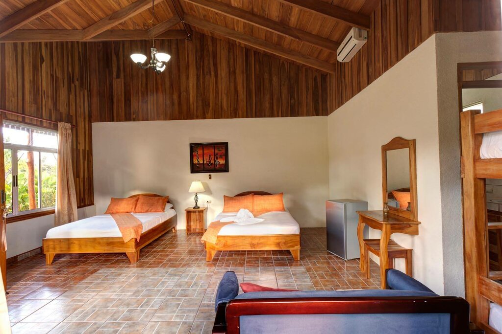 Hotel220