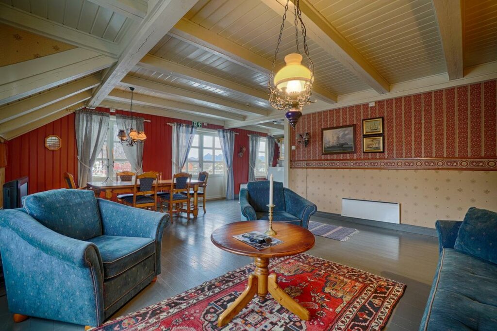 Hotel389