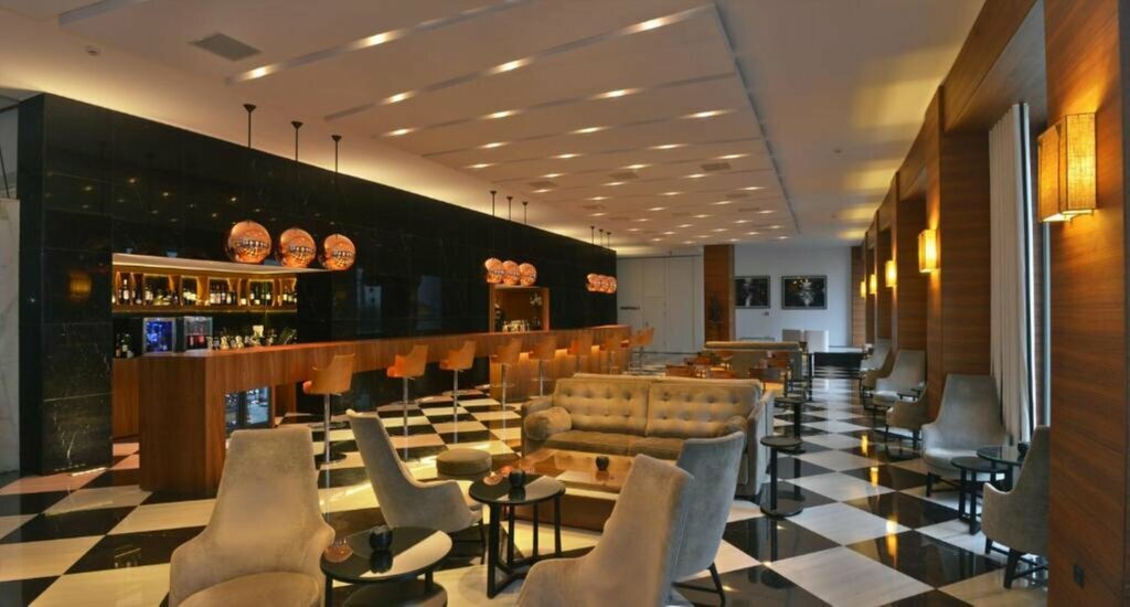 Hotel563