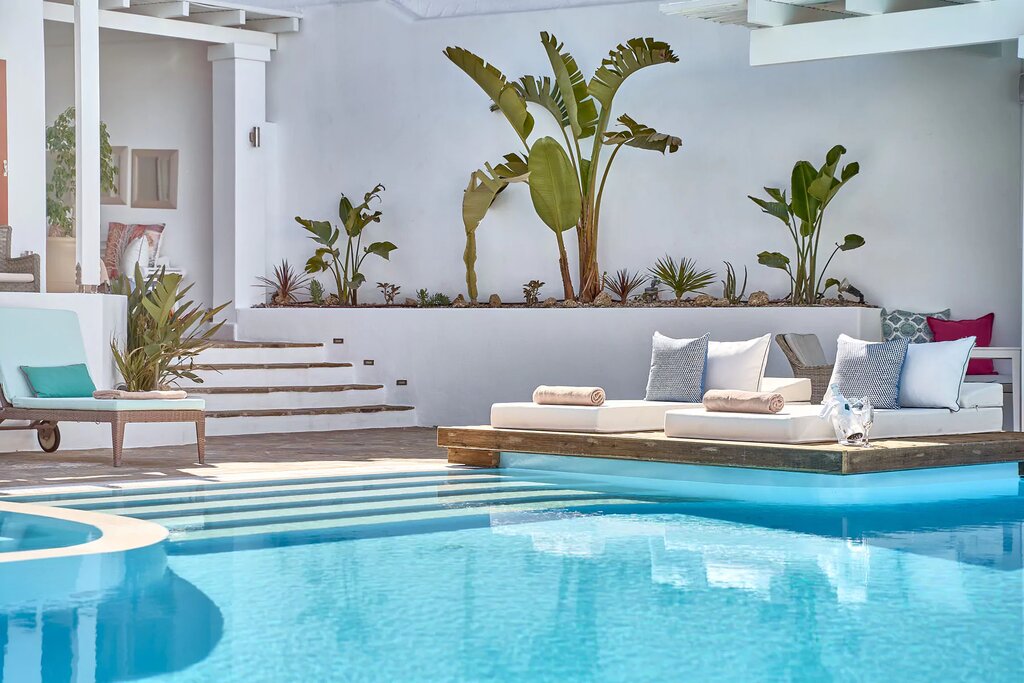 Hotel549