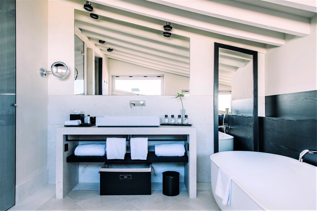 Hotel993