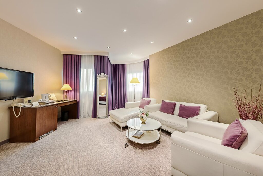 Hotel1336