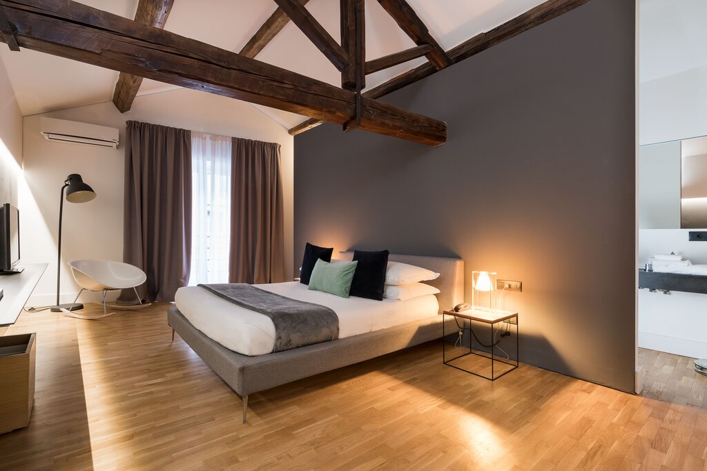 Hotel56