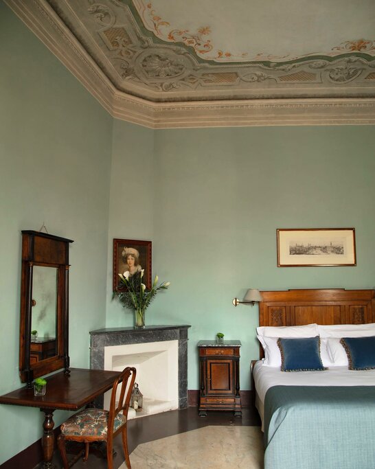Hotel30