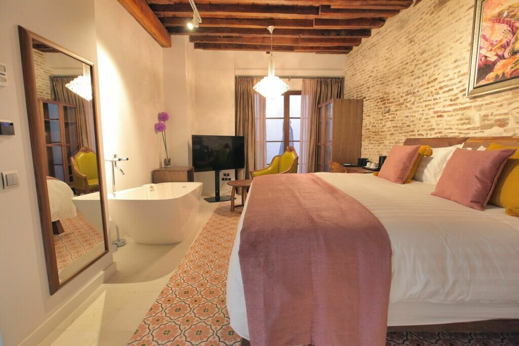 Hotel719