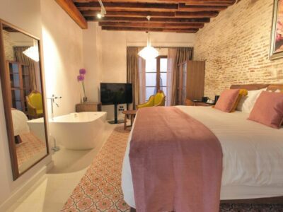 Hotel719
