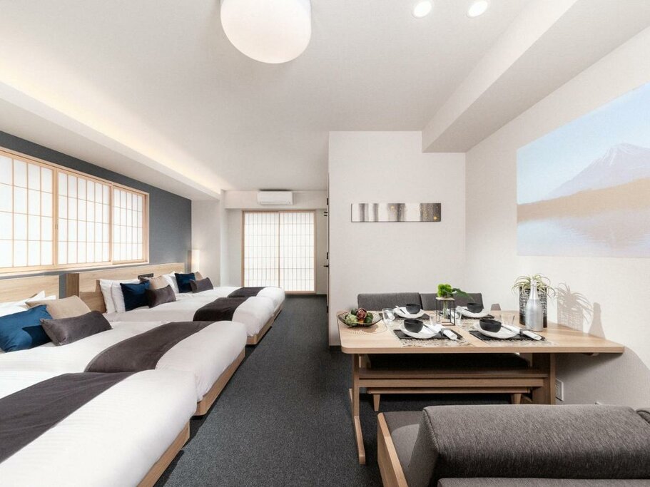 Hotel142