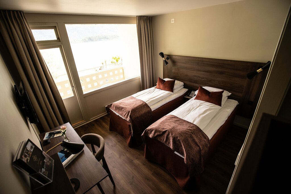 Hotel351