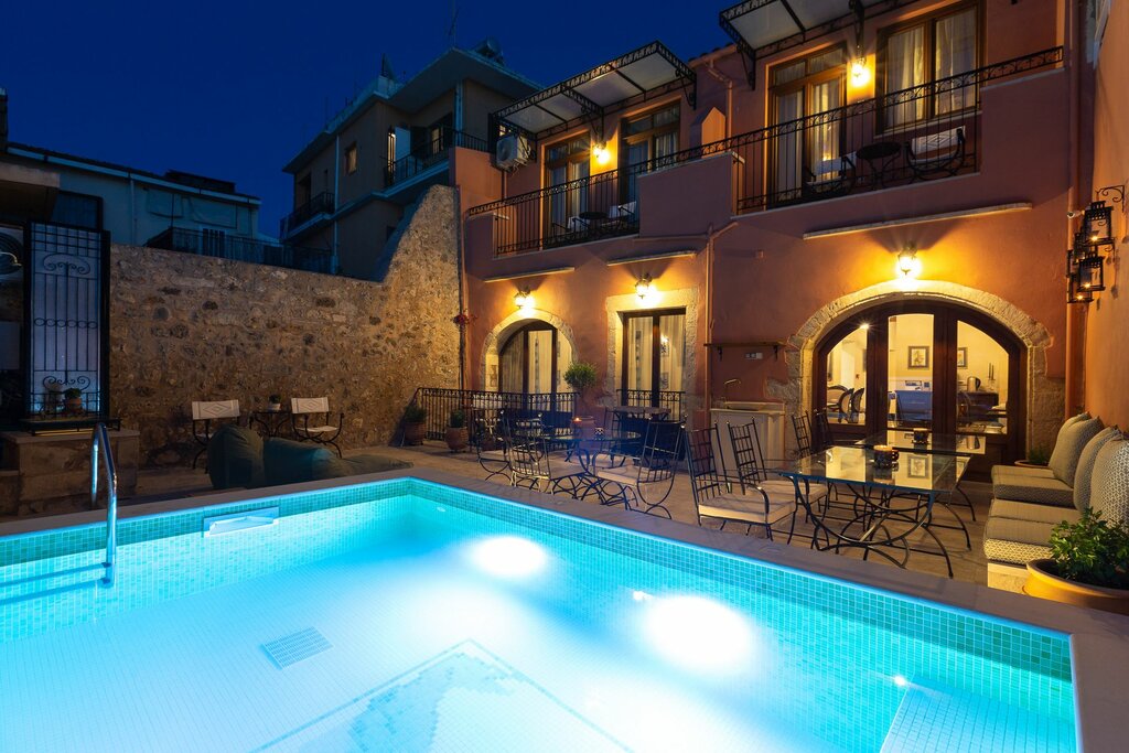 Hotel589