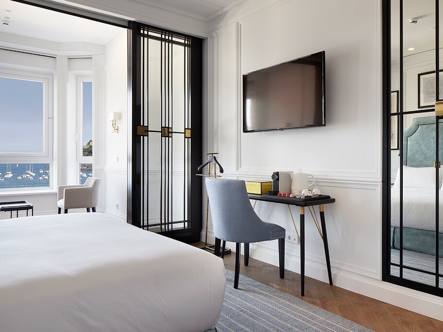 Hotel733
