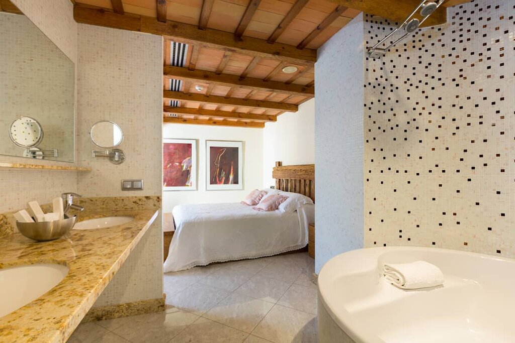 Hotel1003