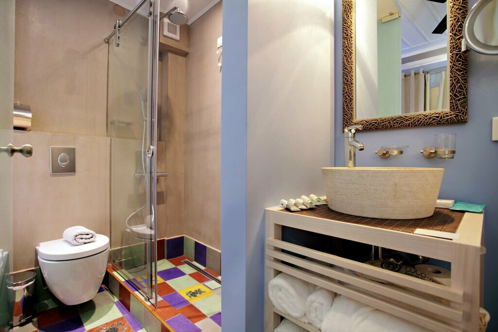 Hotel599