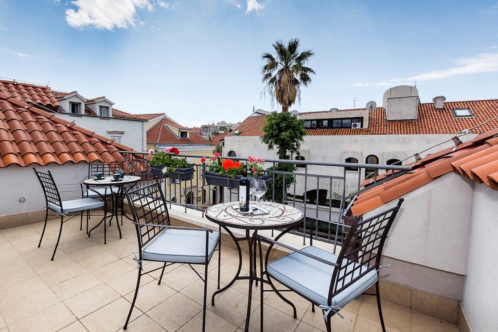 Hotel1348