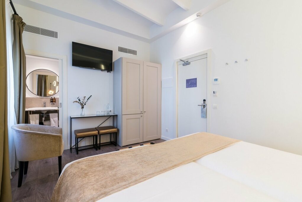 Hotel885
