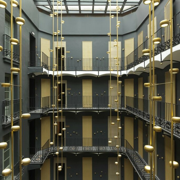 Hotel818