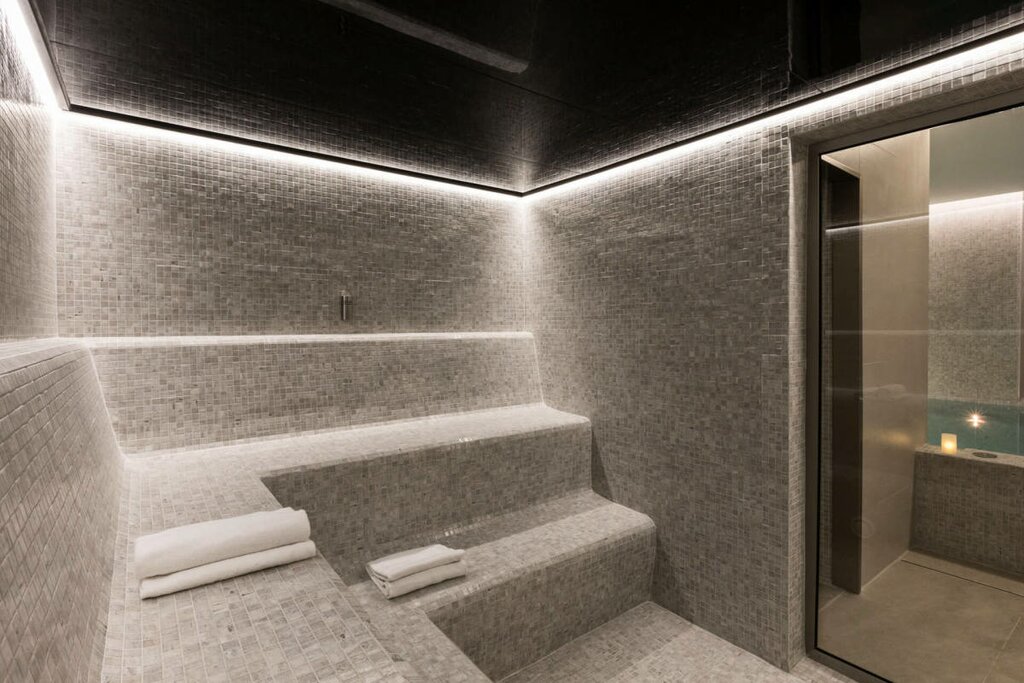 Hotel998