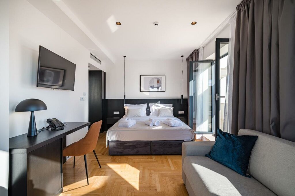 Hotel1367