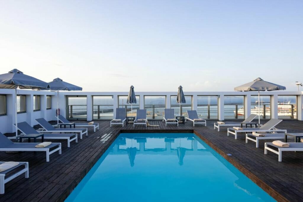 Hotel563