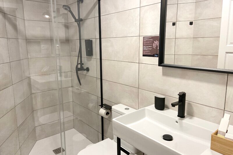 Hotel906