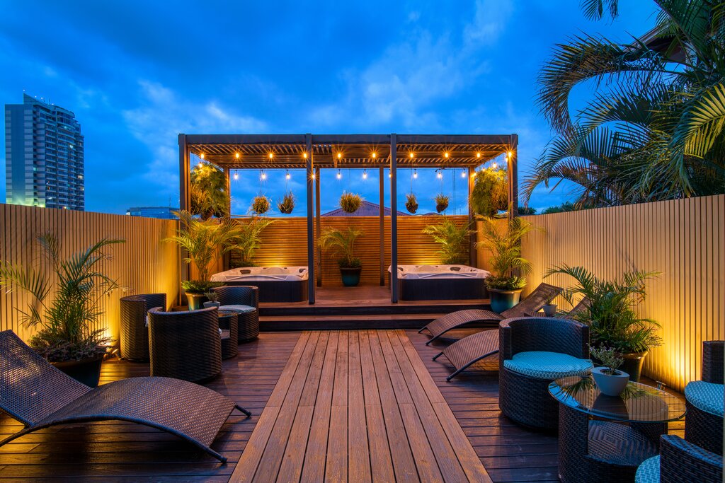 Hotel165
