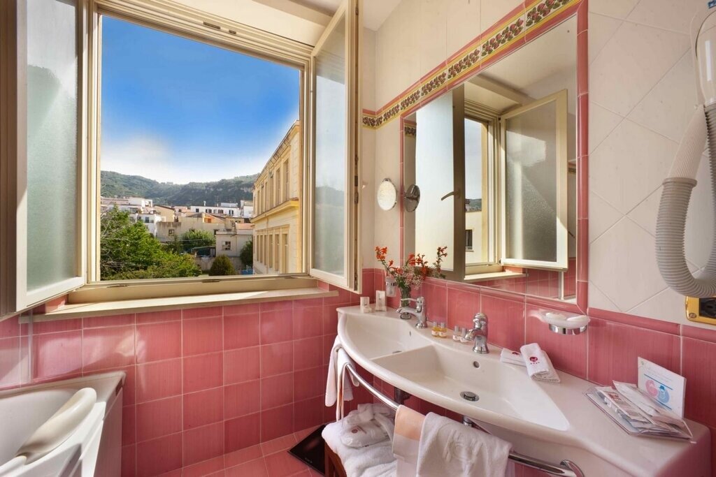 Hotel2